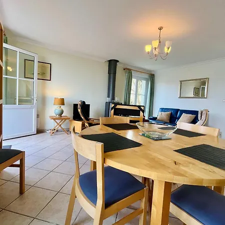 Les Pieds Dans L Eau - Waterfront בית נופש ברפלר