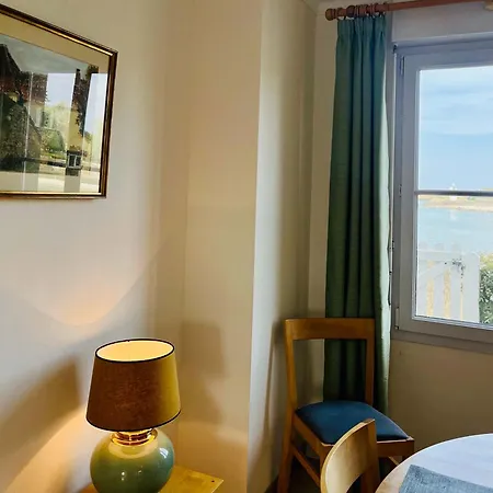 בית נופש Les Pieds Dans L Eau - Waterfront