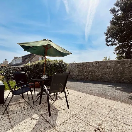 Les Pieds Dans L Eau - Waterfront ברפלר