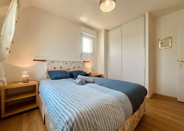 Les Pieds Dans L Eau - Waterfront 펜션 *