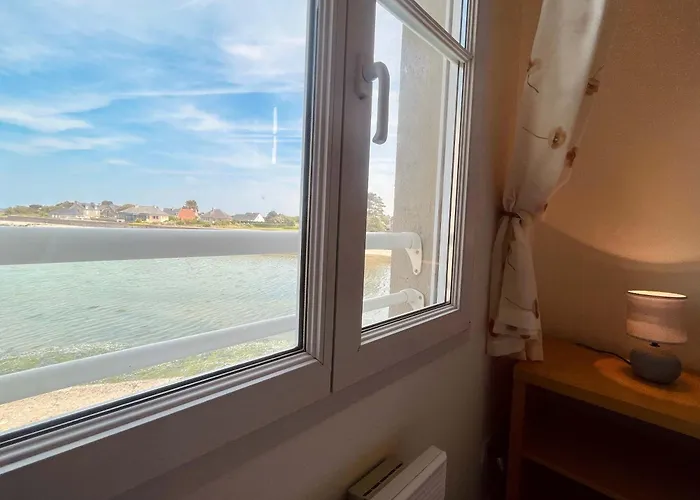 Les Pieds Dans L Eau - Waterfront