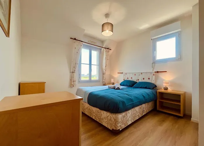 Les Pieds Dans L Eau - Waterfront 펜션 *