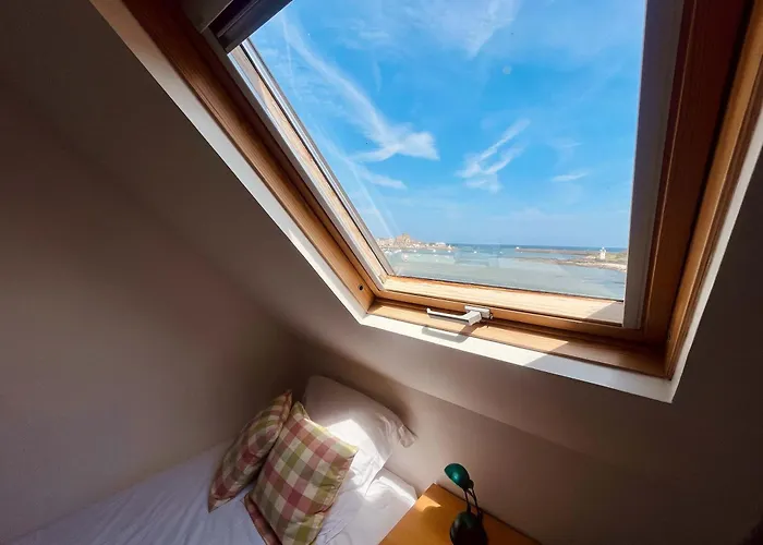 Les Pieds Dans L Eau - Waterfront